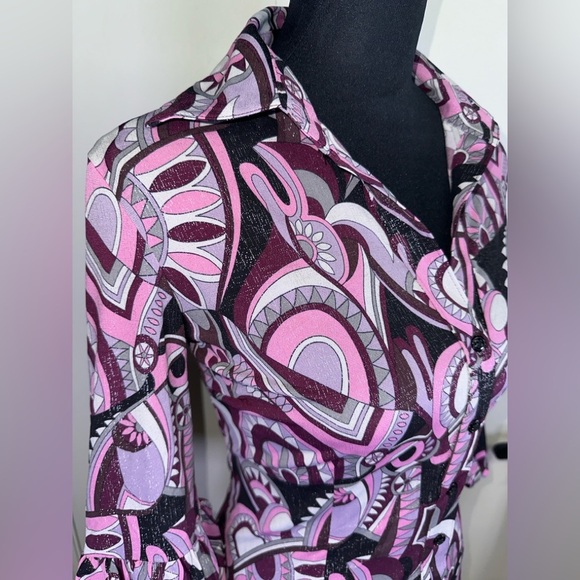 VINTAGE INC Women's Pink and Black Patterned Button Down Top - Picture 7 of 10